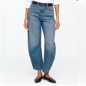 Gap High Rise Barrel Jeans Womens Size 28/6 Petite Light Indigo Wash